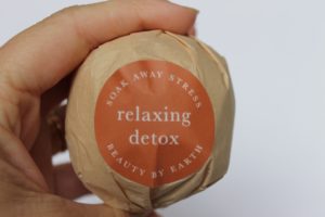 Relaxing Detox bath bomb
